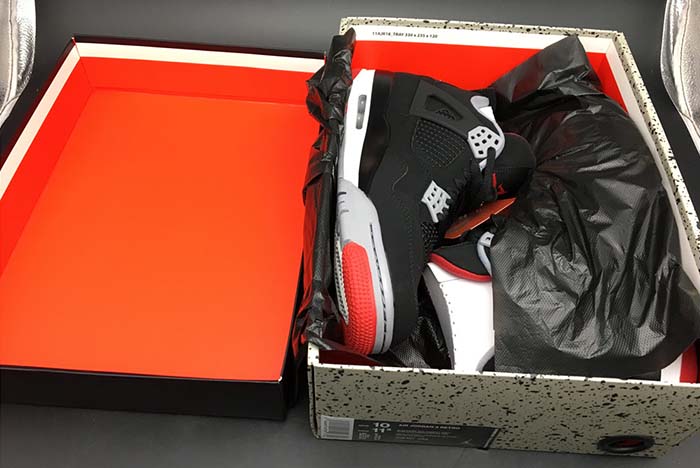 Air Jordan 4 “Bred” 308497-089