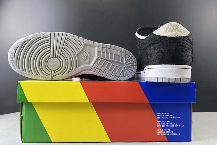 Nike SB Dunk Low  CZ5127-001