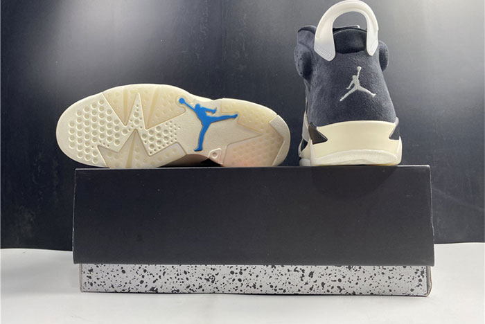 Air Jordan 6 WMNS