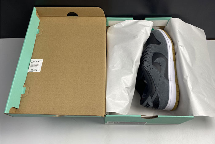 NIKE SB DUNK LOW TRD AR0778-001H