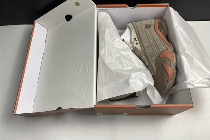 CLOT x Air Jordan 13 Low DC9857-200