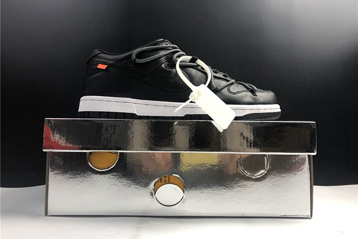 Off-White x Nike Dunk Low CT0856-002