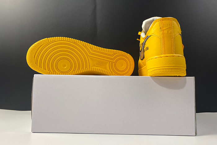 Nike Air Force 1 Low OFF-WHITE University Gold Metallic Silver - DD1876-700