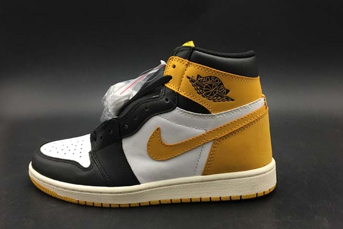 Air Jordan 1 Retro High Yellow Ochre - 555088-109