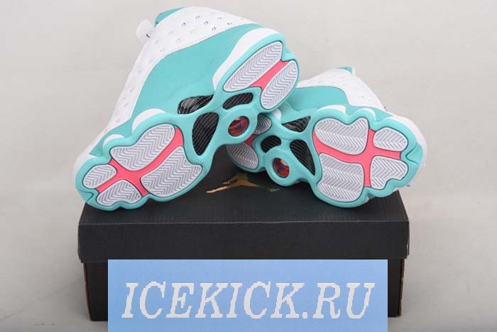 Air Jordan 13 GS “Aurora Green”439358-100
