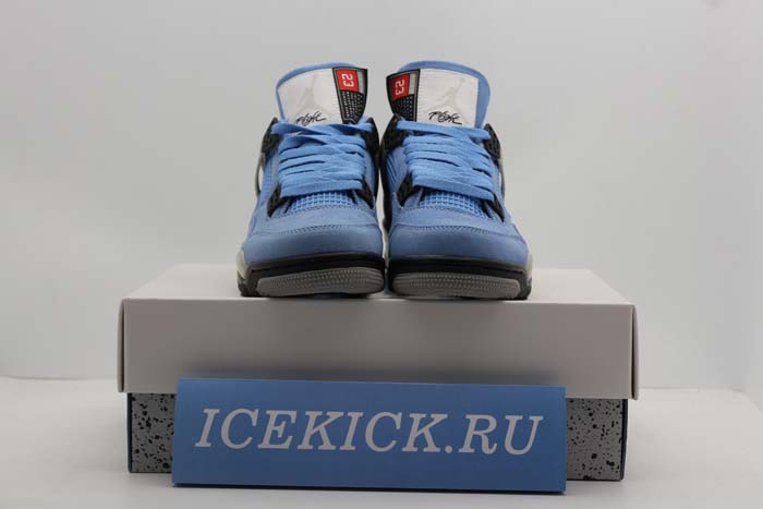 Air Jordan 4 Retro University Blue CT8527-400