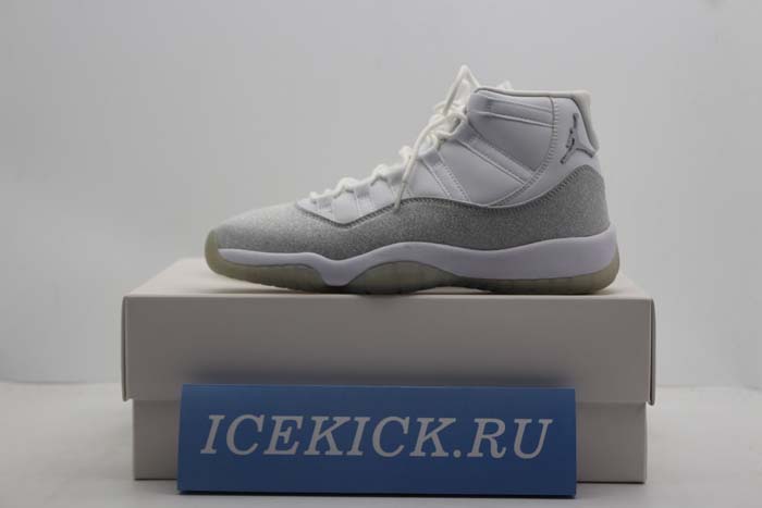 Air Jordan 11 WMNS “Metallic Silver AR0715-100