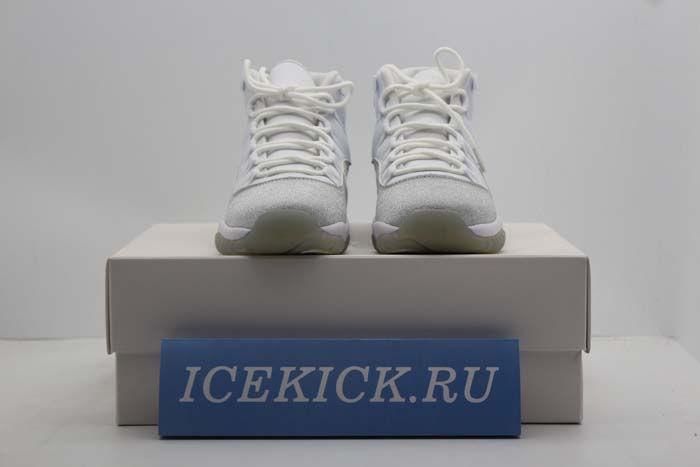 Air Jordan 11 WMNS “Metallic Silver AR0715-100