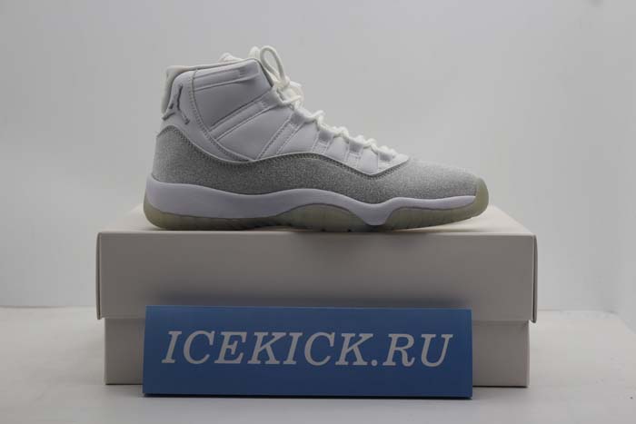Air Jordan 11 WMNS “Metallic Silver AR0715-100