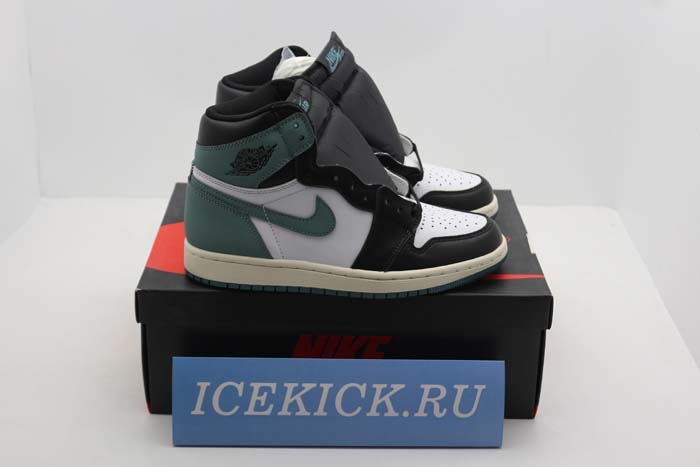 Air Jordan 1 Retro  555088-135