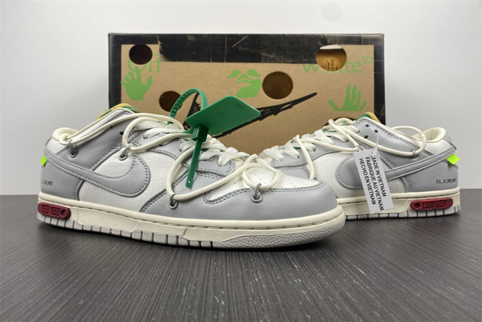 Off-White x Dunk Low OW 25of50 DM1602-121