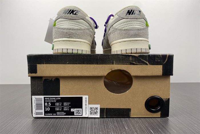 Off-White x Nike Dunk Low