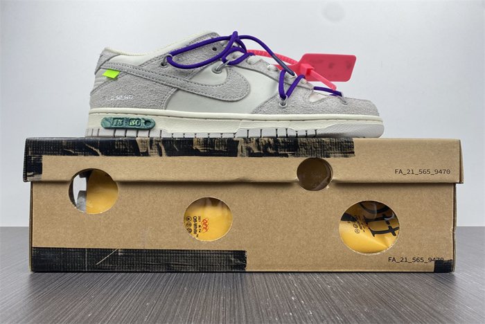 Off-White x Nike Dunk Low