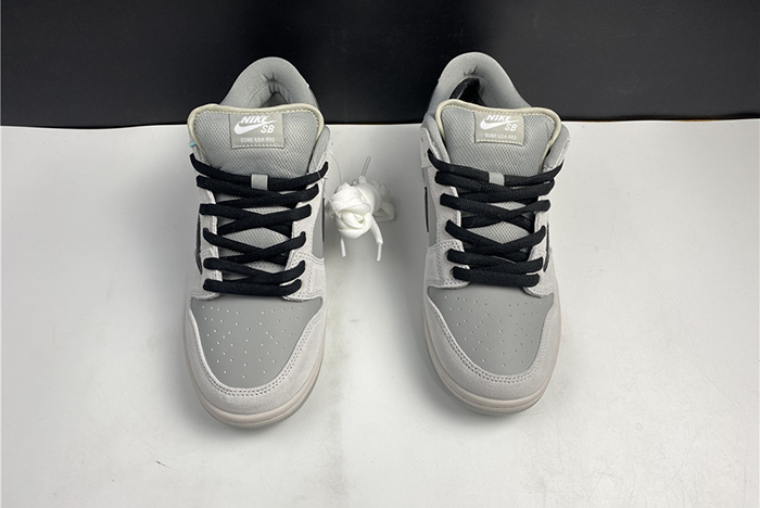 Travis Scott x PlayStation x NK SB Dunk LowBQ6817-101