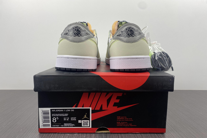 Nike Air Jordan 1 Low AJ1  DM7837-10R