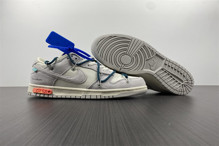 Off-White x Nike Dunk Low  DJ0950-111