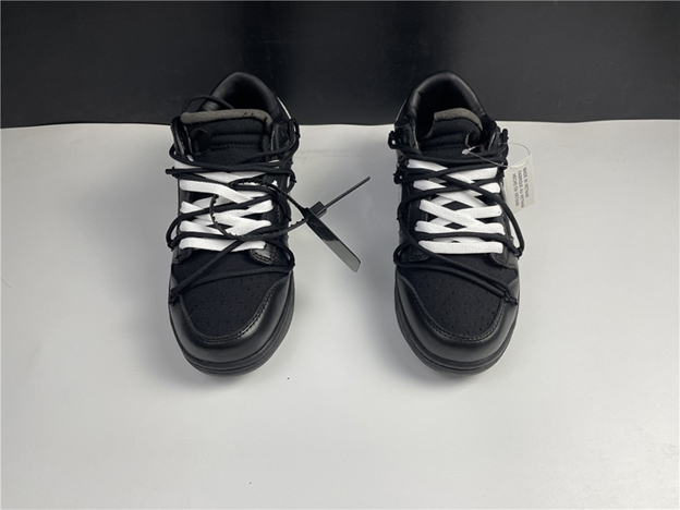 Off-White x Nike Dunk Low DM1602-001