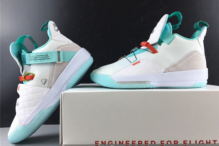 AIR JORDAN XXXIII SE AJ33 BV5072-101