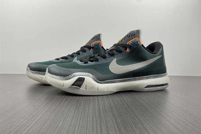 Kobe 10 “Flight” 705317-308