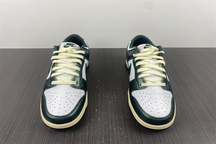 Nike Dunk Low “Vintage Green” DQ8580-100
