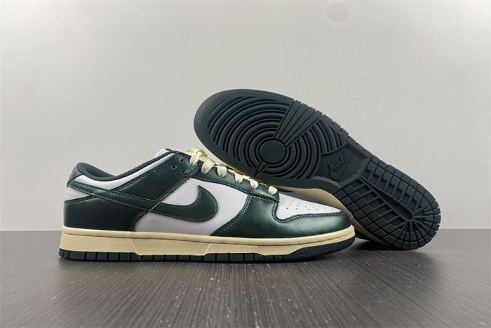 Nike Dunk Low “Vintage Green” DQ8580-100