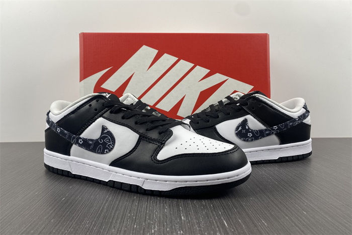 Nike Dunk Low WMNS “Black Paisley”