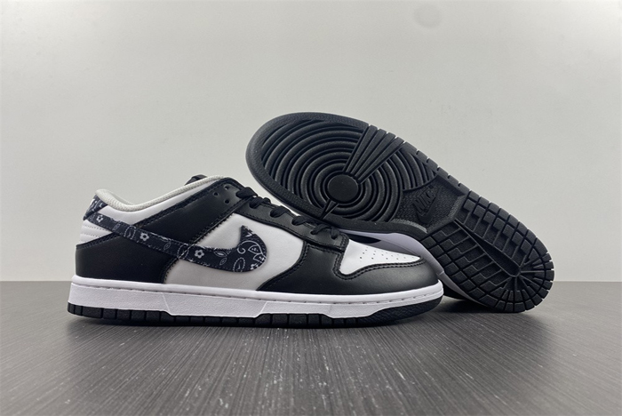 Nike Dunk Low WMNS “Black Paisley”