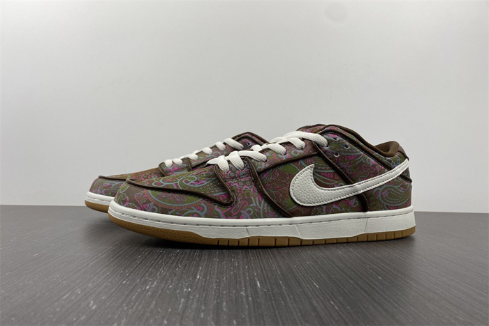 NIke SB Dunk Low “Paisley”  DH7534-200