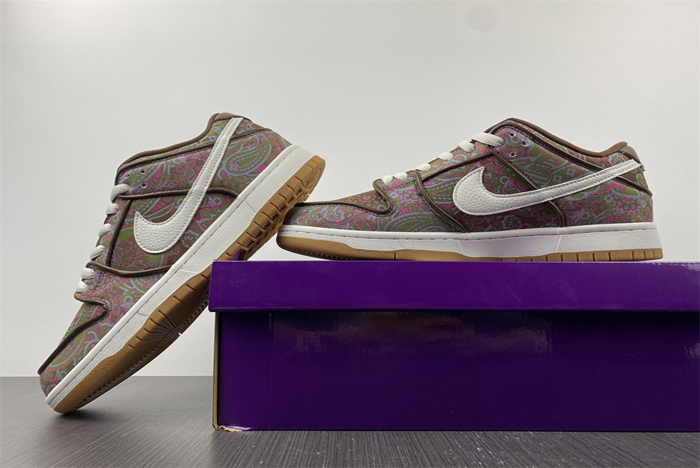 NIke SB Dunk Low “Paisley”  DH7534-200