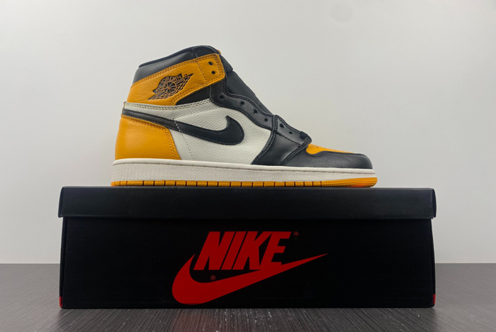 Air Jordan 1 High OG “Yellow Toe” 555088-711