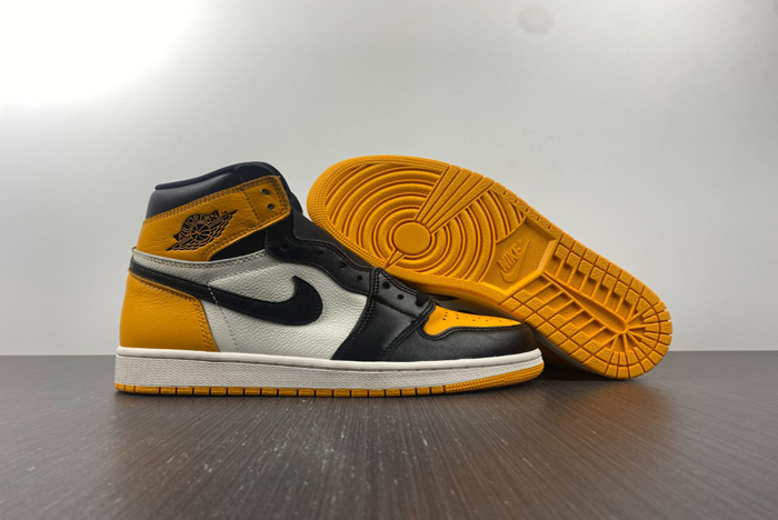 Air Jordan 1 High OG “Yellow Toe” 555088-711