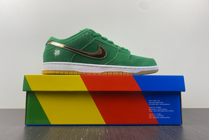 Nike SB Dunk Low “St. BQ6817 303