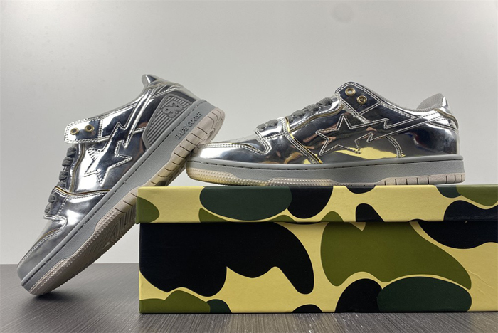 A BATHING APE sliver