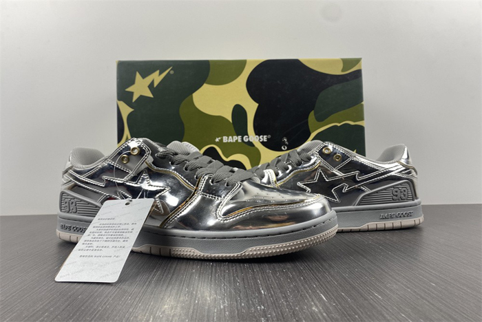 A BATHING APE sliver