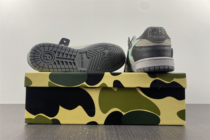 A BATHING APE 1hh