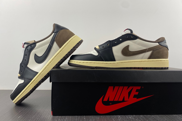 Air Jordan AJ1 Low OG SP +TRAVIS SCOTT