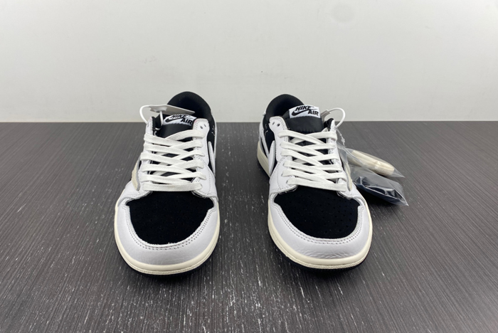 Travis Scott x Air Jordan 1 Low OG AJ1