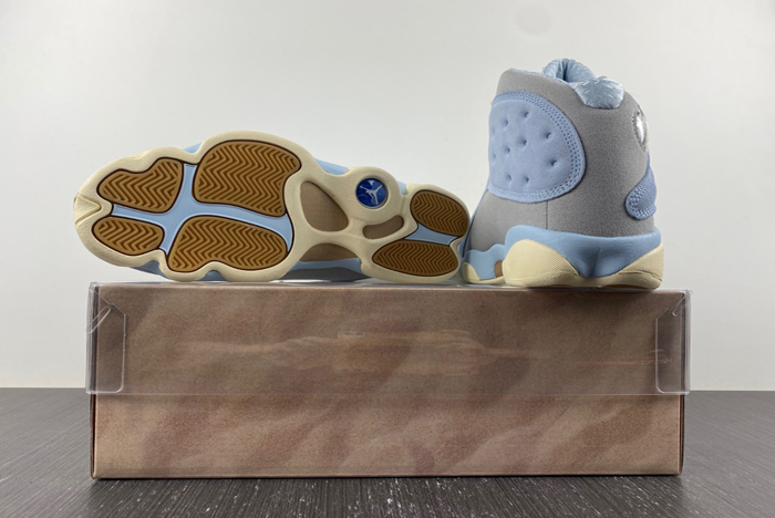 Air Jordan 13+SOLEFLY*AIJ Jordan 13 DX5763-100