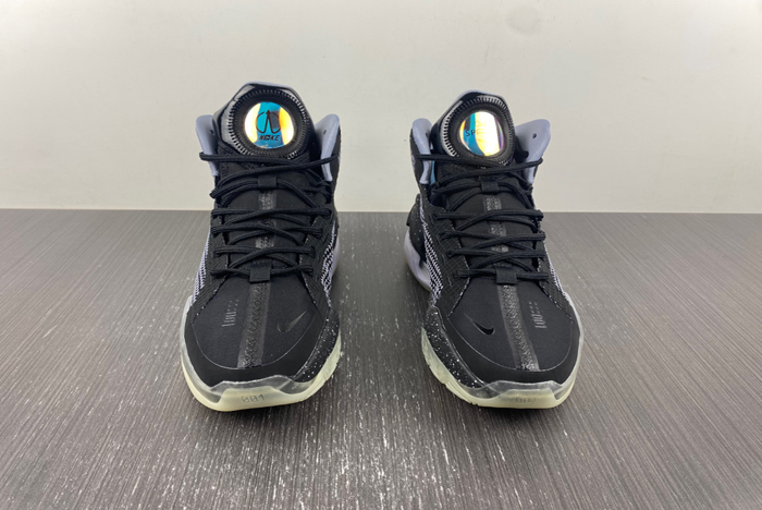 NIKE AIR ZOOM G.T. JUMP EP  DC9039-001