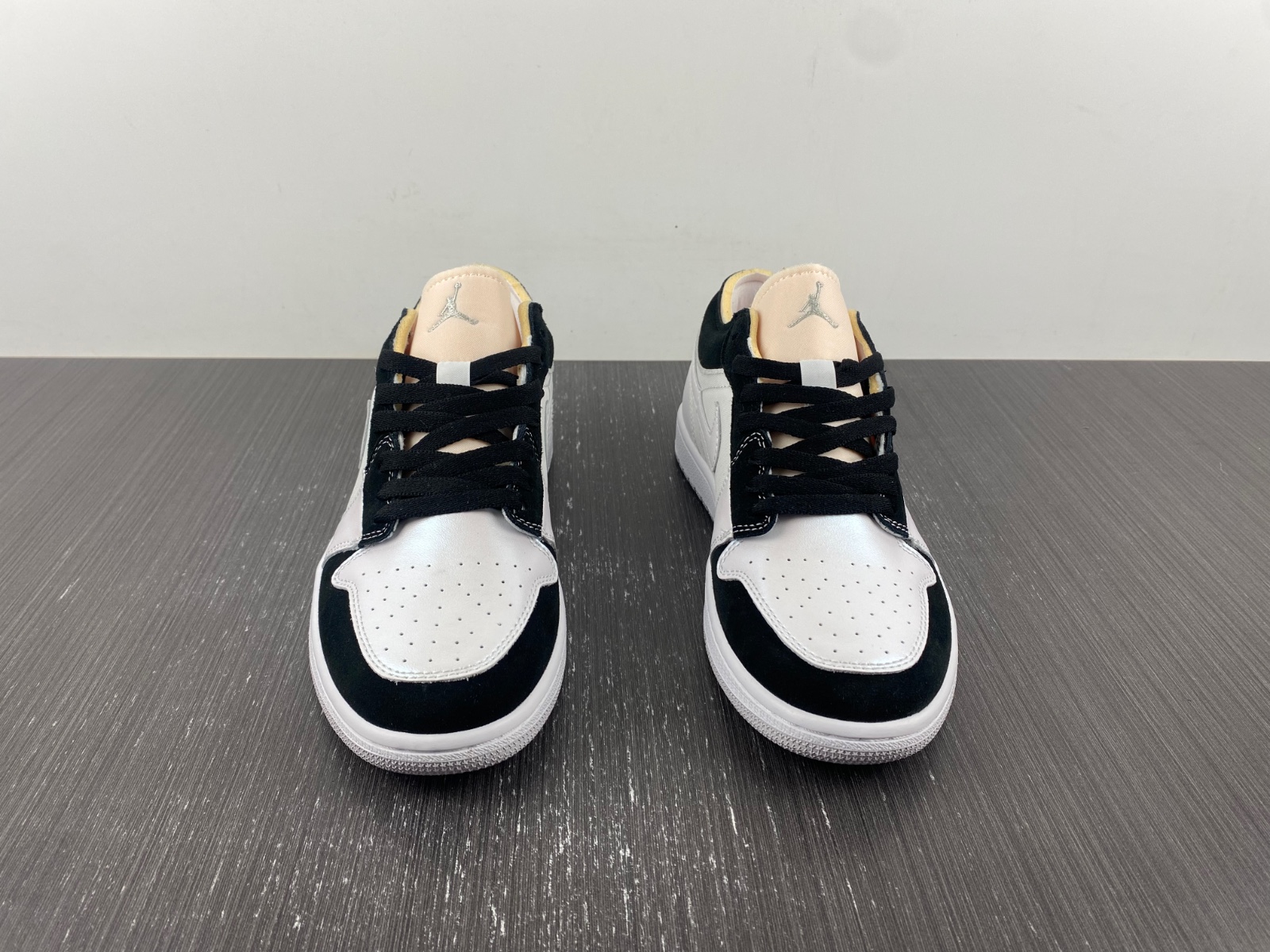 AIR JORDAN 1 LOWR  White Black DR8867-400