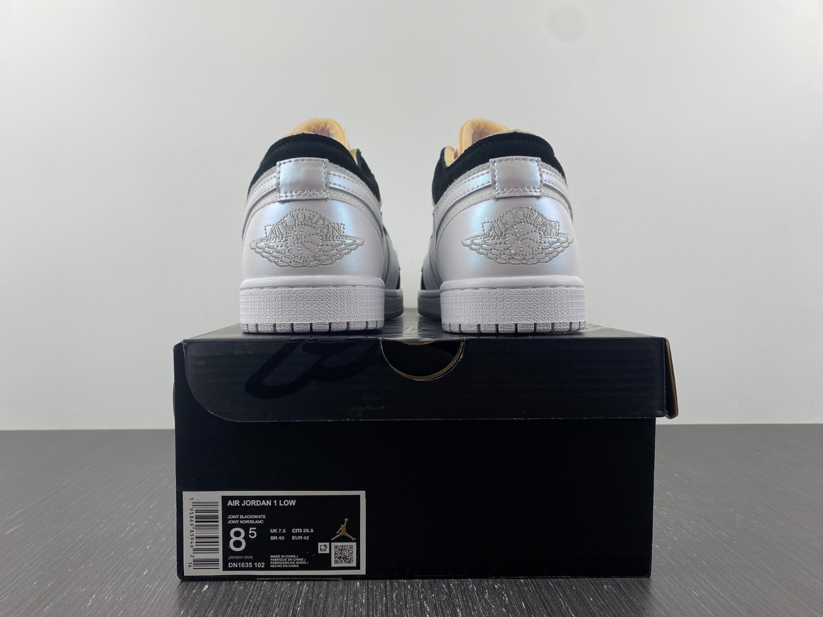 AIR JORDAN 1 LOWR  White Black DR8867-400