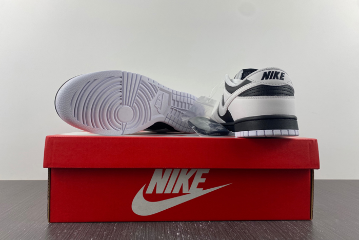 Nike Dunk Low LPL FD9064-011
