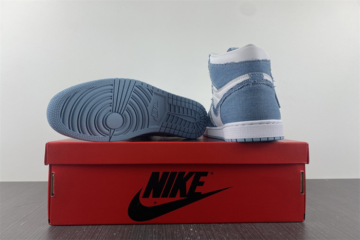 Air Jordan 1 High OG WMNS “Denim” DM9036-104