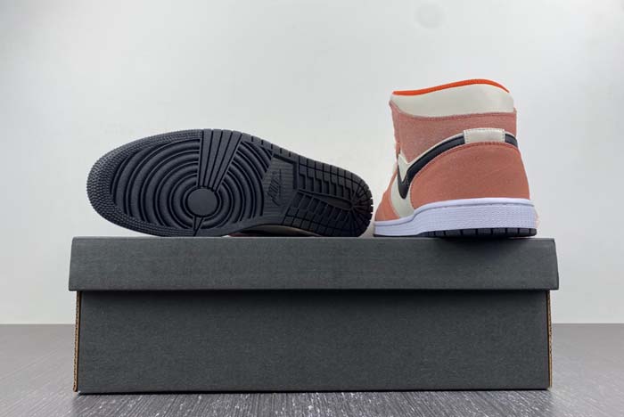 Air Jordan 1 Mid GS “Orange Suede”  DV1336-800