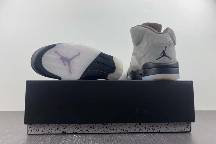 AMM x AJ A Ma Maniére x Air Jordan 5 “Light Bone”   FD1330-00650