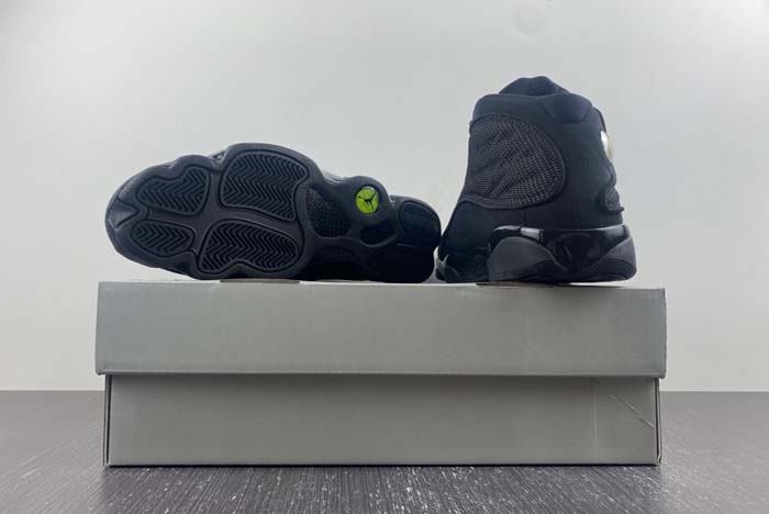 Air Jordan 13 “Black Cat”  414571-011