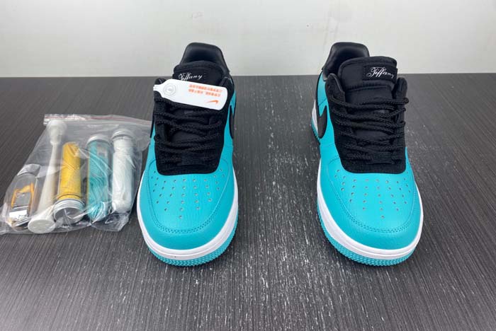 T*f*ny & co. x nike air force 1 low  dz1382-002