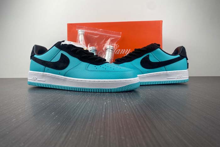 T*f*ny & co. x nike air force 1 low  dz1382-002