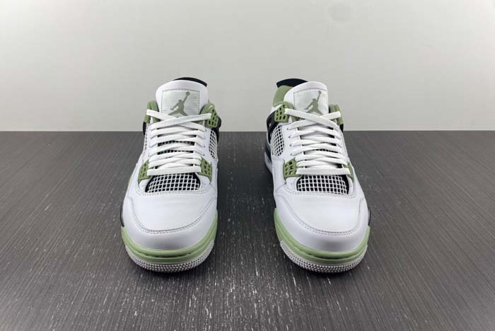 Air Jordan 4 WMNS “Seafoam”  AQ9129-103