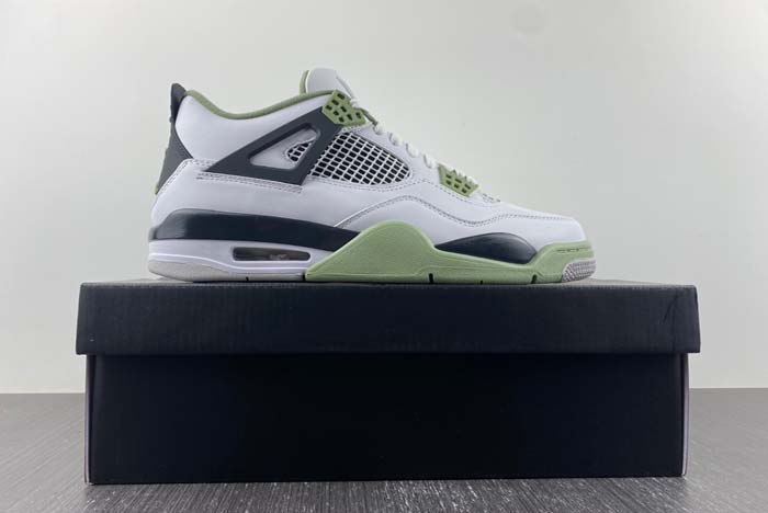 Air Jordan 4 WMNS “Seafoam”  AQ9129-103